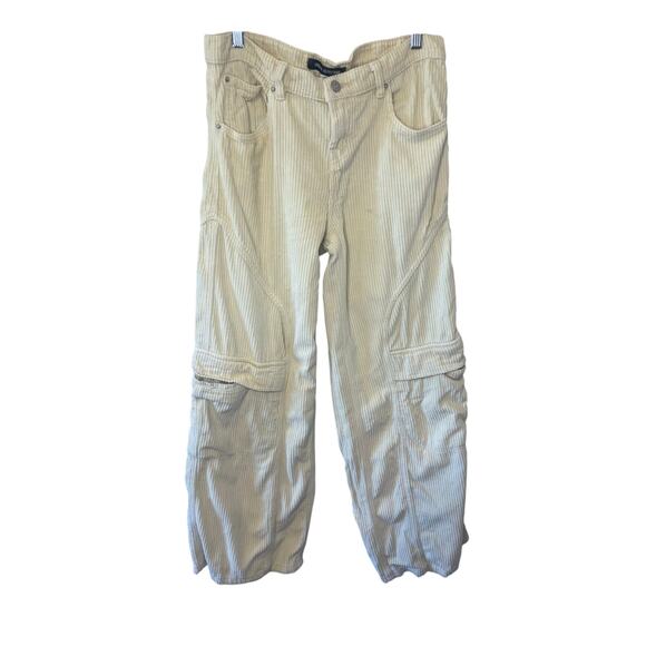 Urban Outfitters Cream Corduroy Y2K Street Style Women’s Cargo Pants Size 26 - Picture 2 of 13